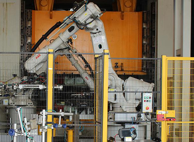 压铸机器人工作站